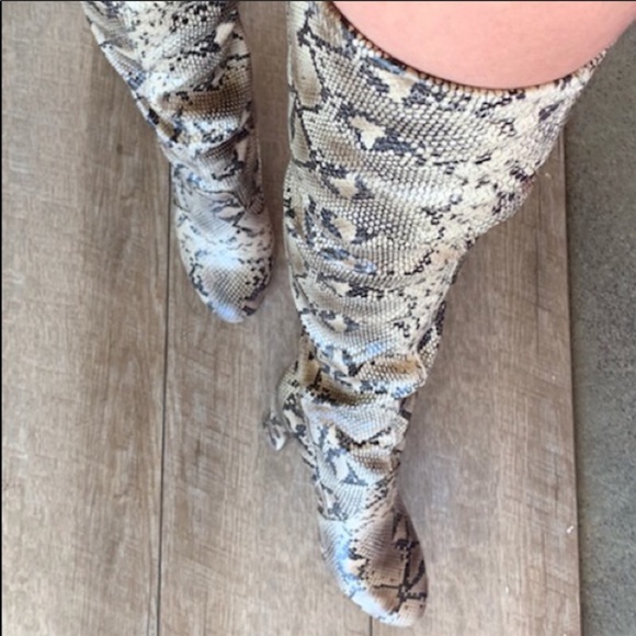 over the knee snakeskin thigh high boots - Picture 2 of 5